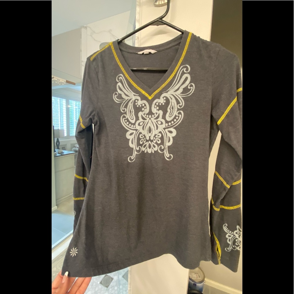 Athleta v neck